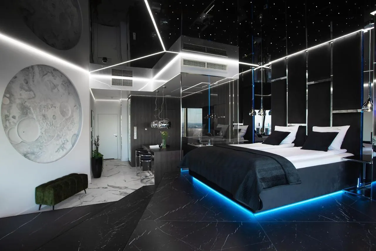 Apartamenty Sky Tower Z Jakuzzi Przy Oknie Wrocław Apartman