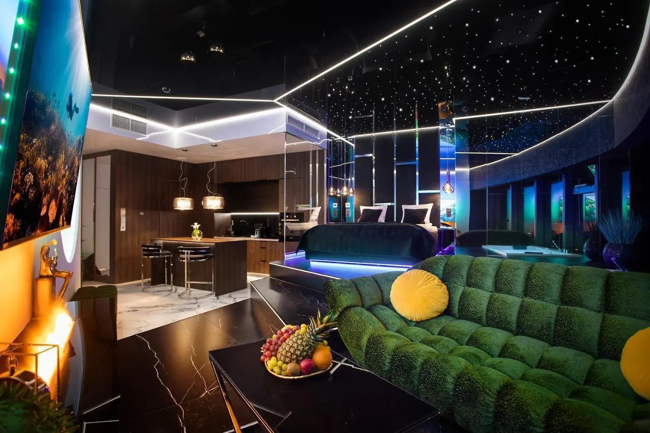 Apartamenty Sky Tower Z Jakuzzi Przy Oknie Wrocław 0*,