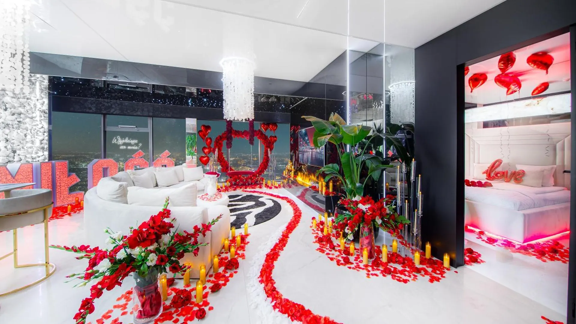 Apartamenty Sky Tower Z Jakuzzi Przy Oknie Wroclaw Poland