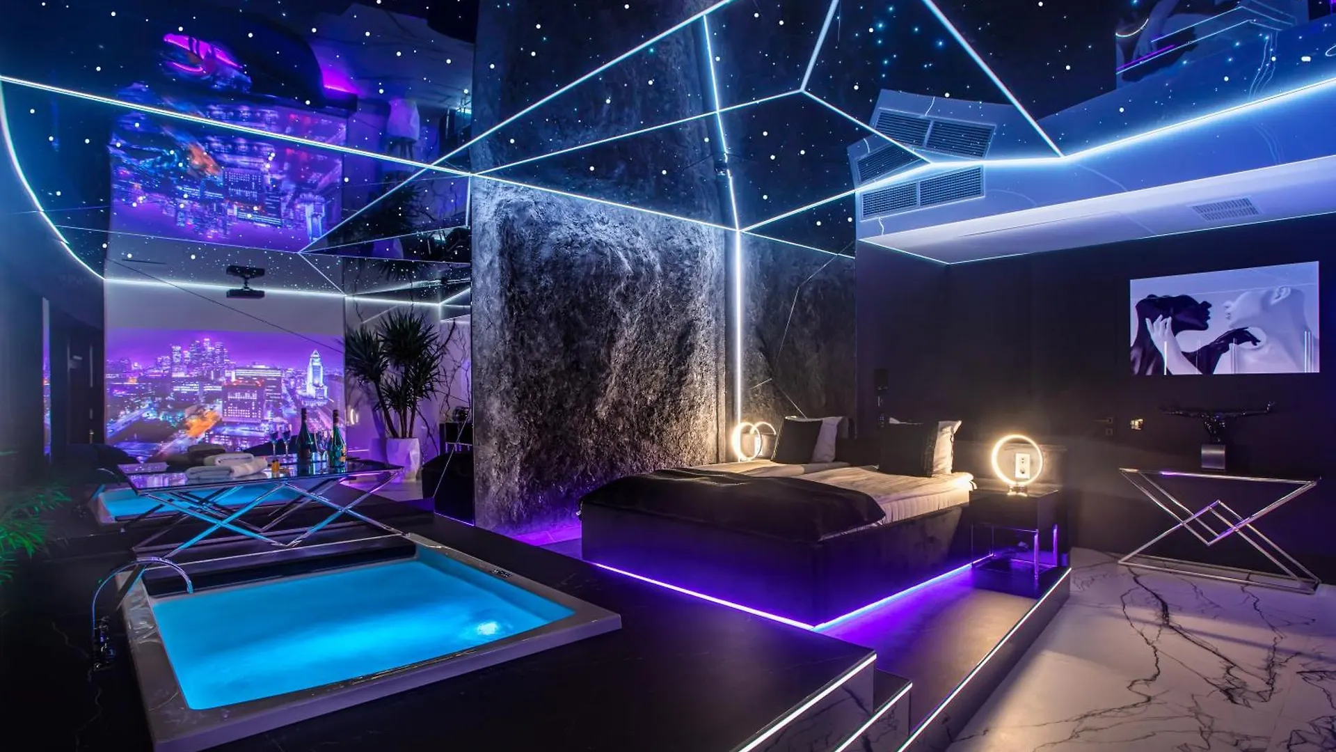 Apartamenty Sky Tower Z Jakuzzi Przy Oknie Wroclaw 0*,  Poland