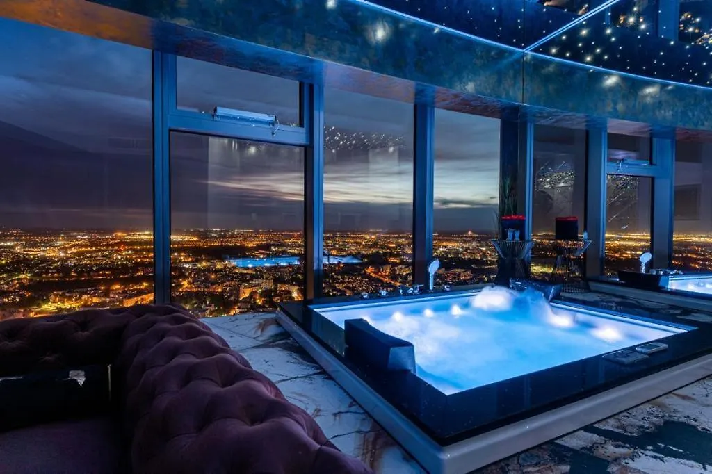 Apartamenty Sky Tower Z Jakuzzi Przy Oknie Wroclaw 0*,