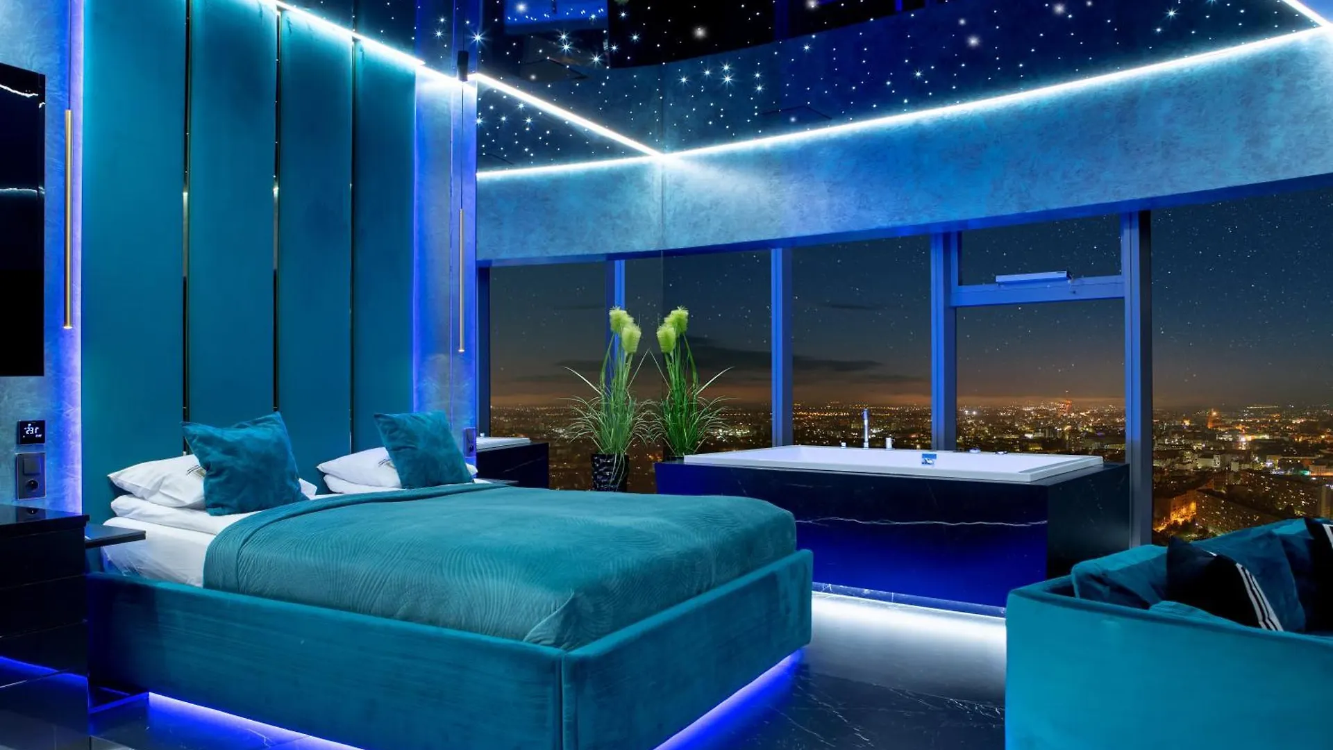 Apartamenty Sky Tower Z Jakuzzi Przy Oknie Wroclaw 0*,  Poland